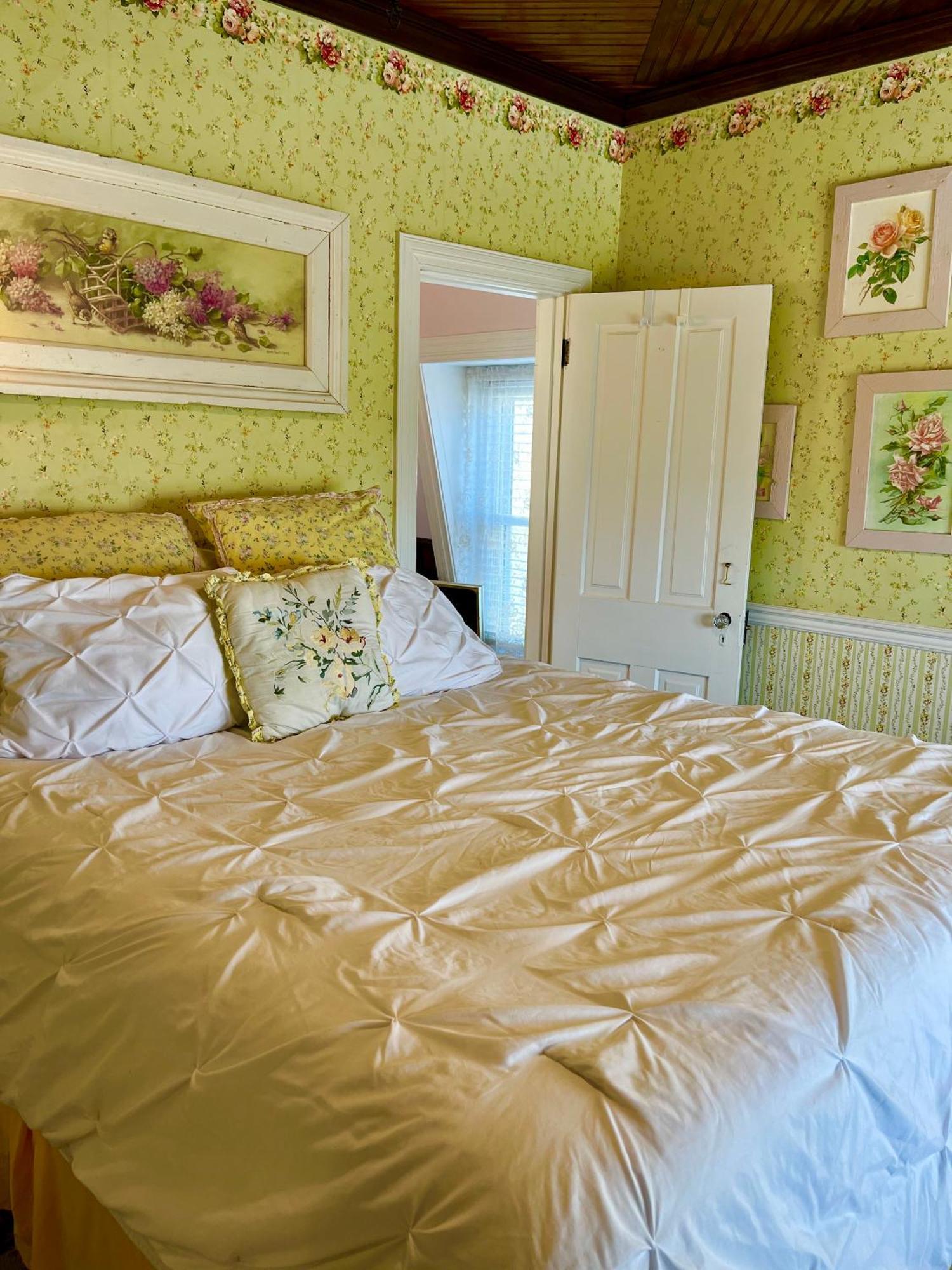 Angel Of The Sea Bed And Breakfast Cape May Exterior photo